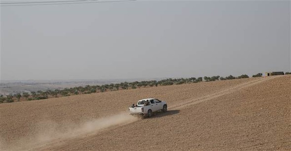 Menbiç'e 11 kilometre 13