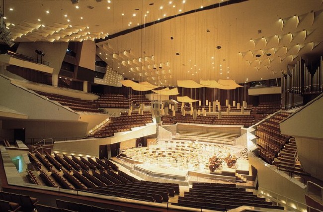 Birbininden ilginç eşi benzeri olmayan yapılar 8