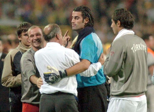 Milli Takım'ın unutulmaz kareleri 38