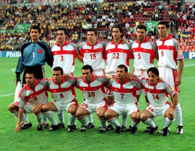 Milli Takım'ın unutulmaz kareleri 43