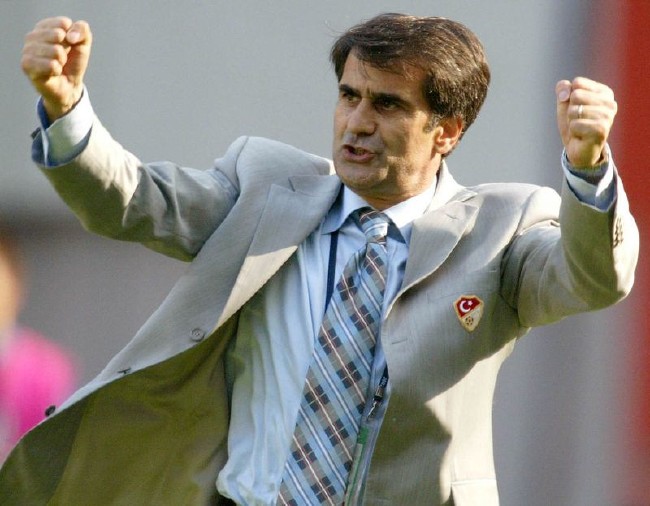 Milli Takım'ın unutulmaz kareleri 75