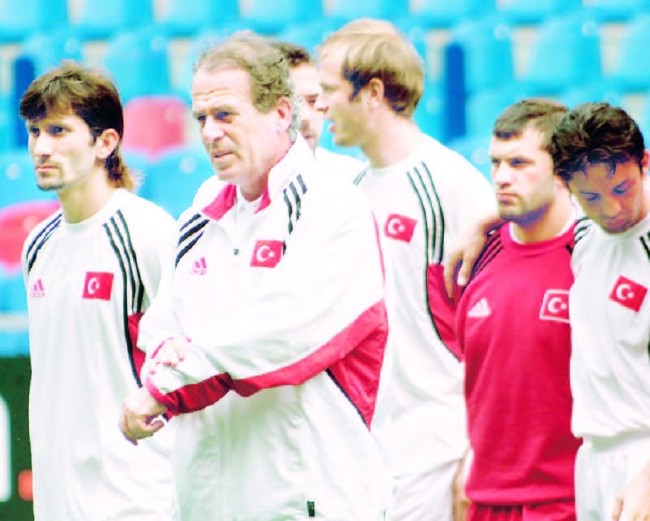 Milli Takım'ın unutulmaz kareleri 97