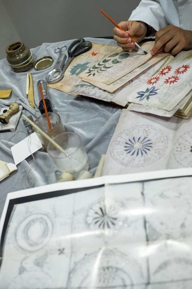 Sırrı çözülemeyen el yazması servet değerinde 5