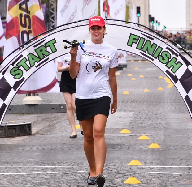 Paris'te drone yarışı 3