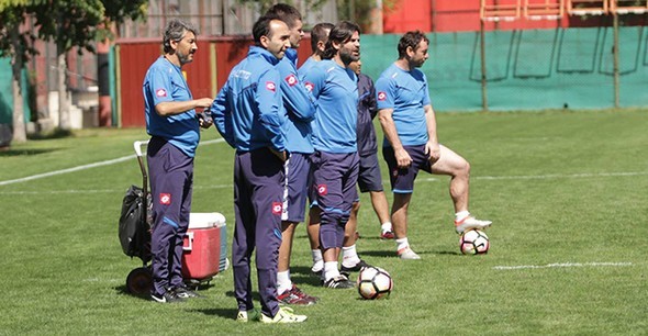 İbrahim Üzülmez'i üzdüler! 3