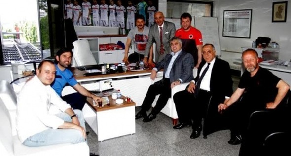 İbrahim Üzülmez'i üzdüler! 4