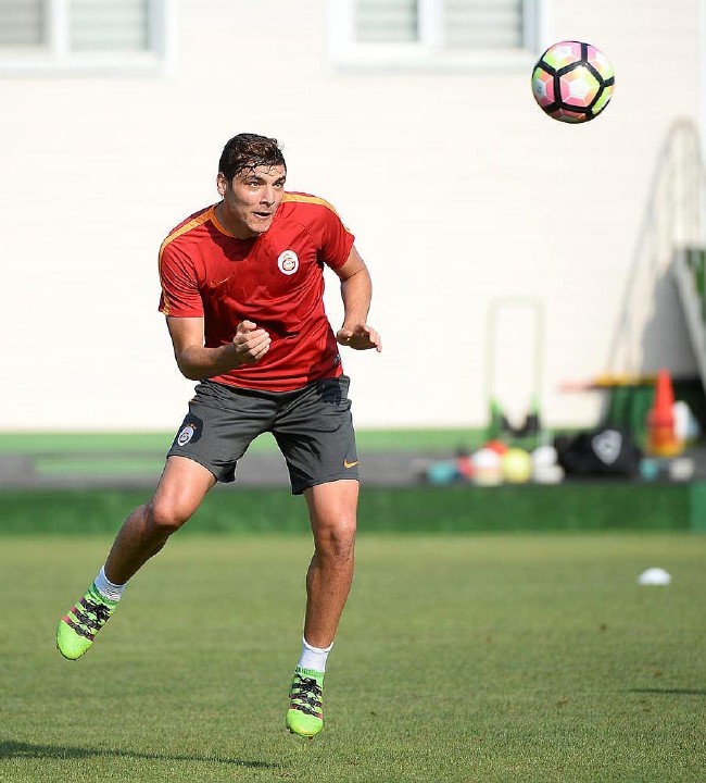 Galatasaray 65 milyon sınırını aştı mı? 13