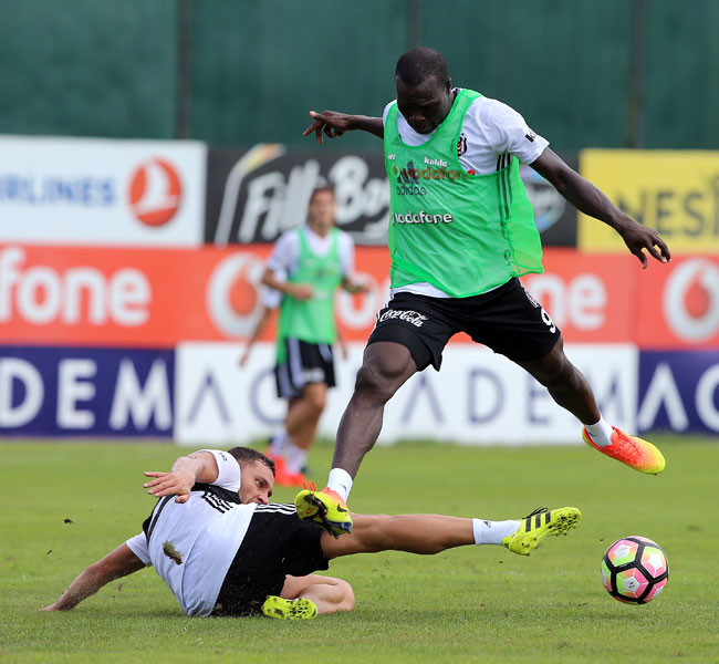 Beşiktaş idmanında gerginlik! 3