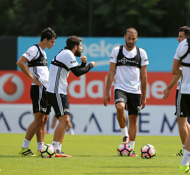 Beşiktaş idmanında gerginlik! 5