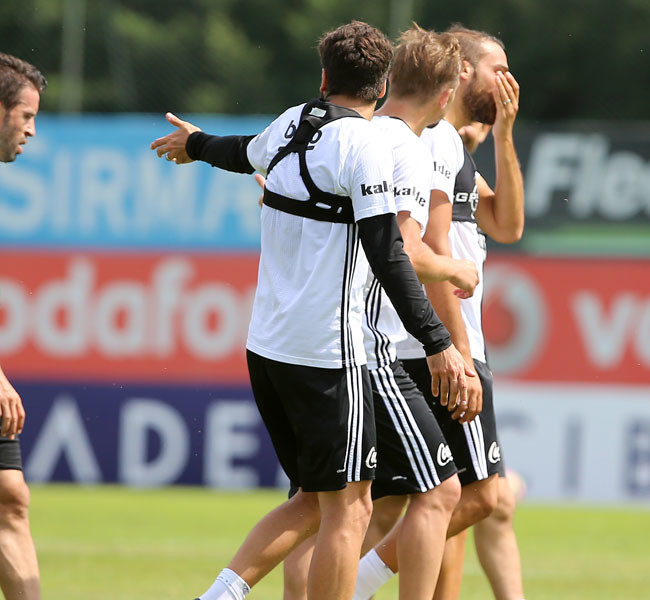 Beşiktaş idmanında gerginlik! 6