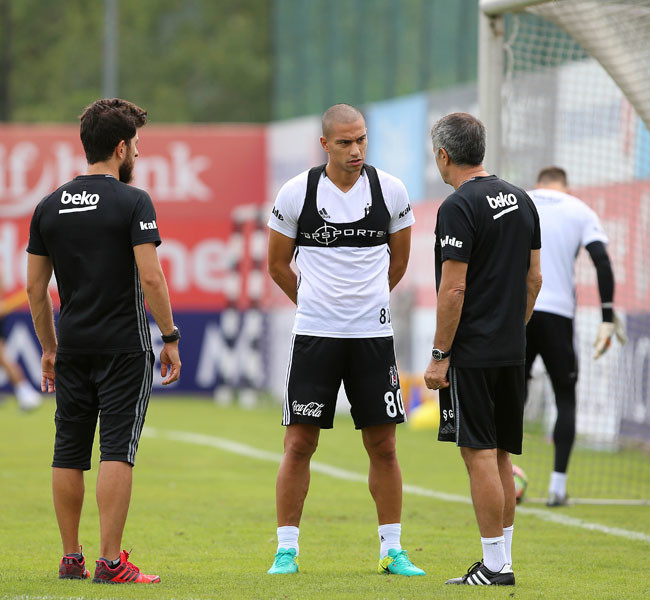 Beşiktaş idmanında gerginlik! 8