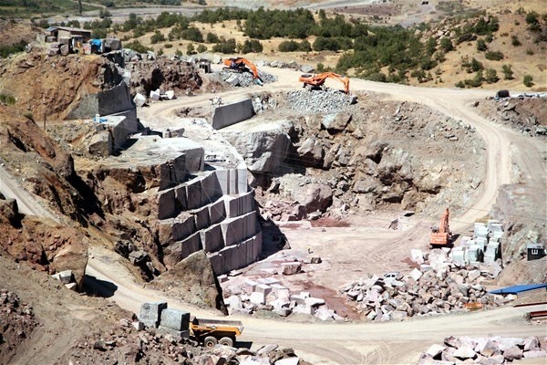 Türkiye'de sadece Elazığ'da çıkarılıyor 17