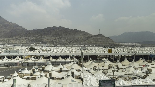 Arafat'ta Türk hacıları bir ilk bekliyor 12