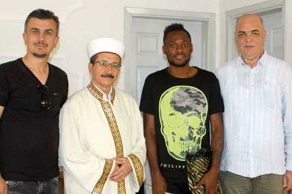 Müslüman oldu, Bilal adını aldı 2