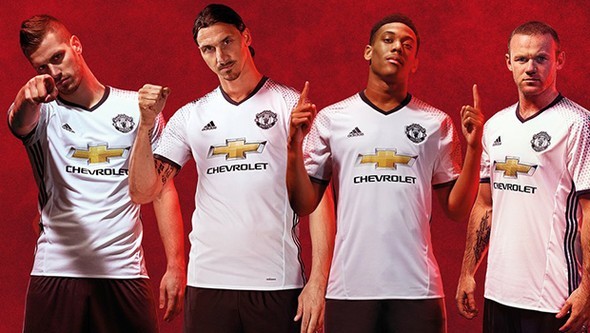 Kırmızı Şeytanlar'da ilginç yasak! 3