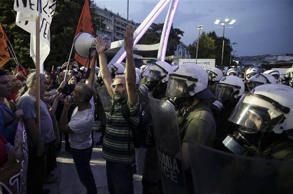 Yunanistan yine karıştı 17