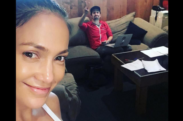 Ünlülerin makyajsız halleri 14