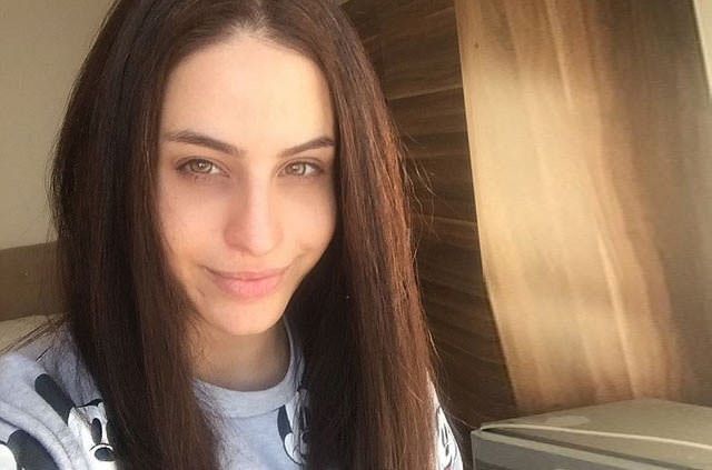 Ünlülerin makyajsız halleri 25