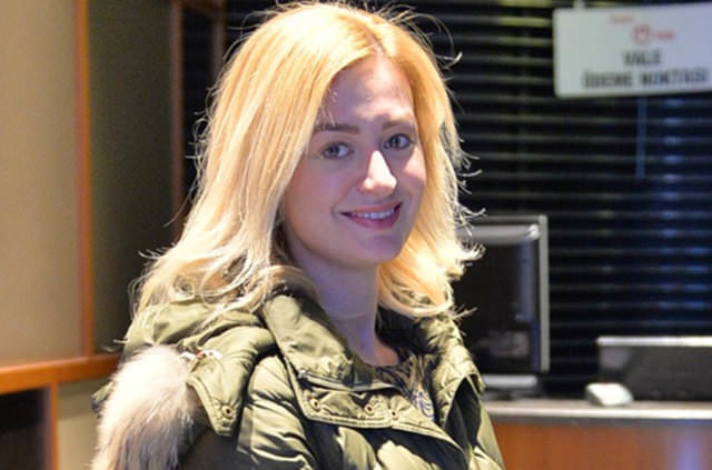 Ünlülerin makyajsız halleri 30