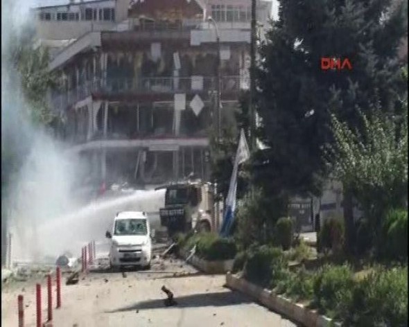 Van'daki patlamadan ilk görüntüler 11