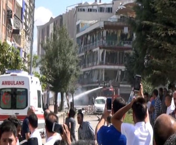 Van'daki patlamadan ilk görüntüler 4