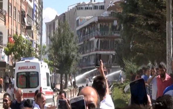 Van'daki patlamadan ilk görüntüler 5