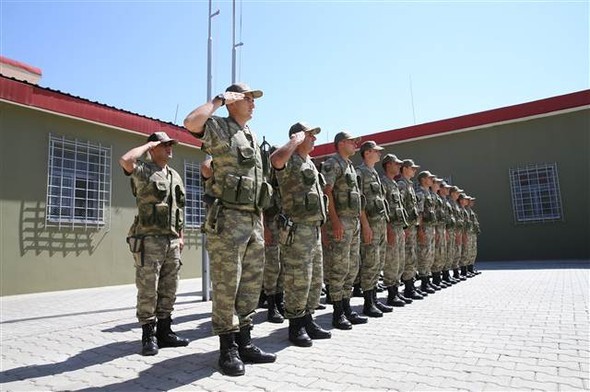 Suriye sınırındaki askere bayram sürprizi 16