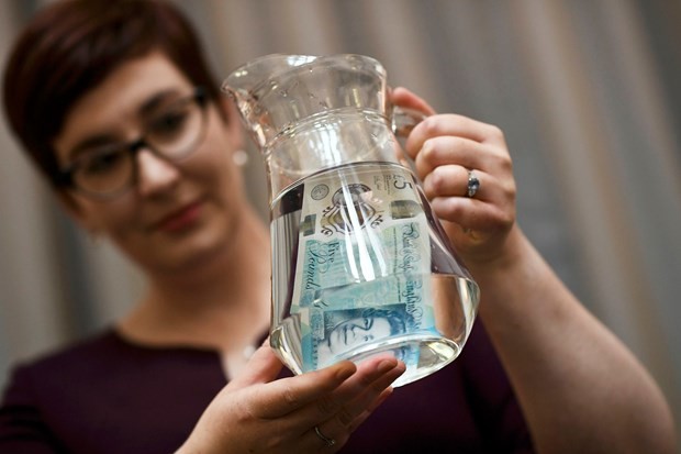 Bu parayı yırtmak imkansız 2