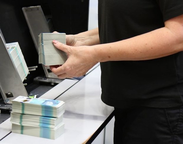 Bu parayı yırtmak imkansız 8