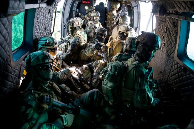 En korkutucu özel birlikler 8