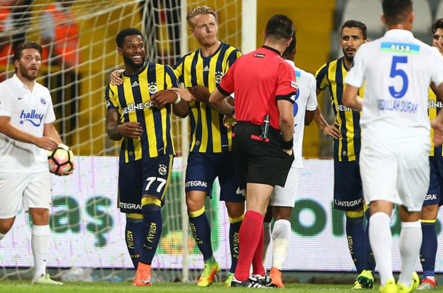 Gecenin olayı Lens'in tavrı oldu 3