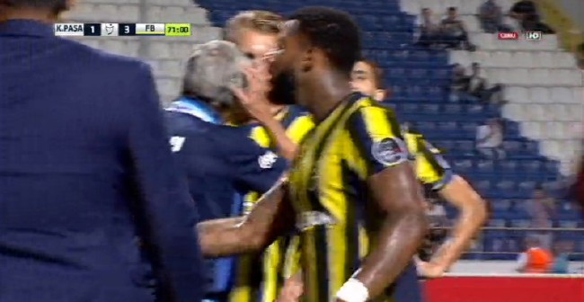 Gecenin olayı Lens'in tavrı oldu 13