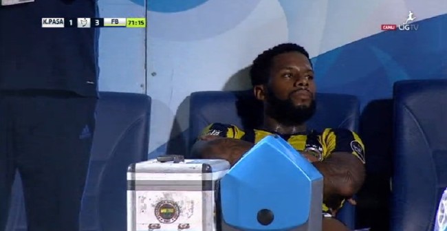 Gecenin olayı Lens'in tavrı oldu 1