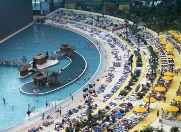 Dışı hangar, içi tropik ada 25