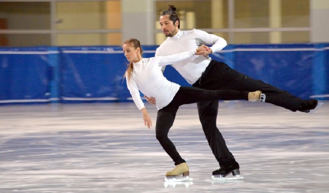 Uçaklar direk uçmak yerine neden eğri çizer? 9