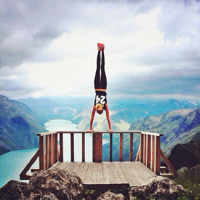 Masalsı fotoğraflarla ünlü olan sanatçı 20