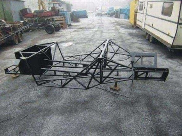 Kendi garajında kendi Lamborghini'sini yaptı 29