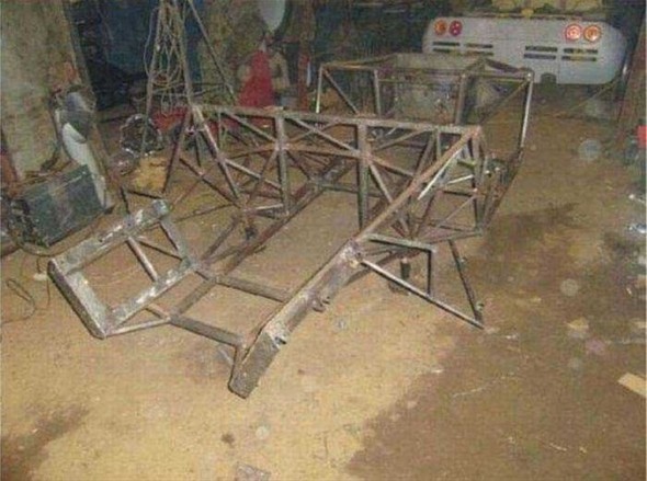 Kendi garajında kendi Lamborghini'sini yaptı 31