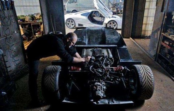 Kendi garajında kendi Lamborghini'sini yaptı 41