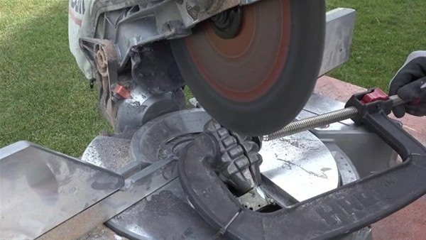 El bombasının içini görmek istedi ve... 24