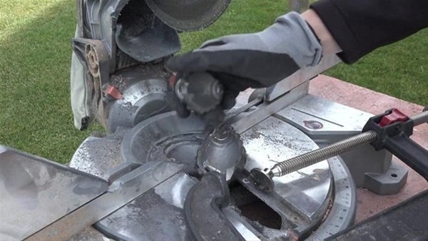 El bombasının içini görmek istedi ve... 26