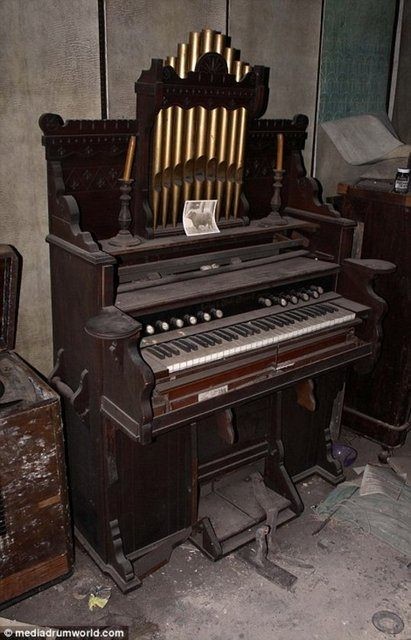 Dizeleri dünyayı etkiledi ama evi harabe 10