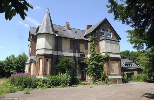 Dizeleri dünyayı etkiledi ama evi harabe 23