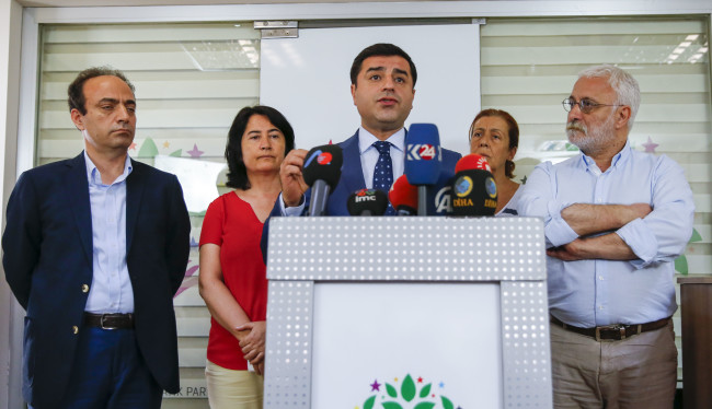 HDP'nin Kürtçe karnesi 6
