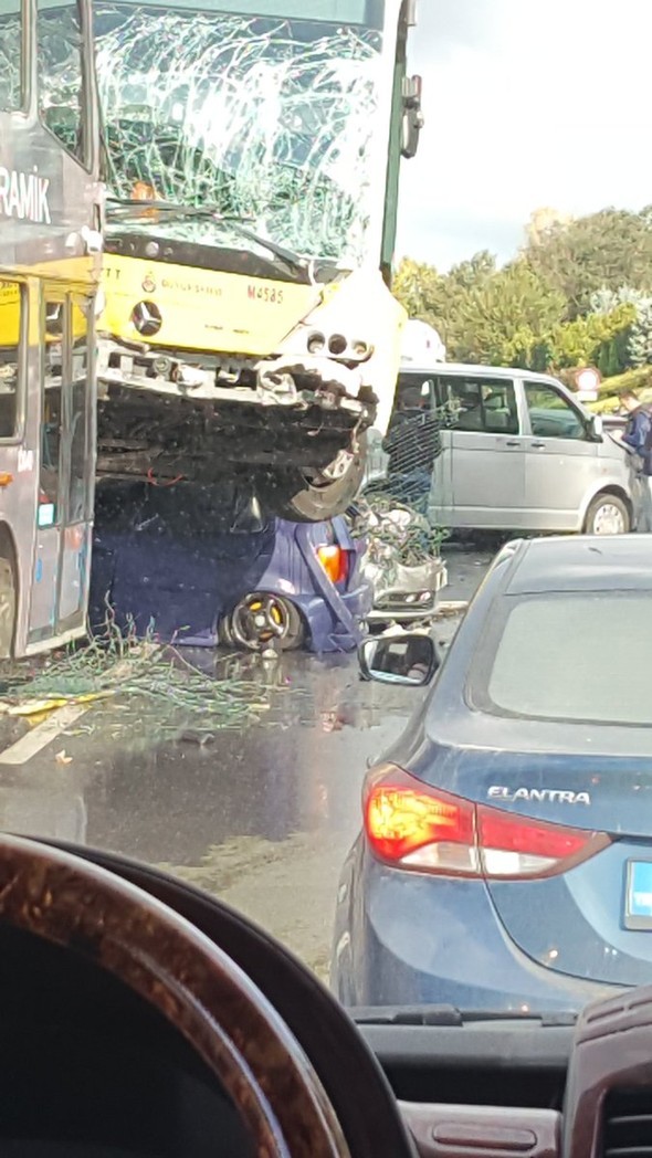 Metrobüs dehşetinden ilk kareler 11