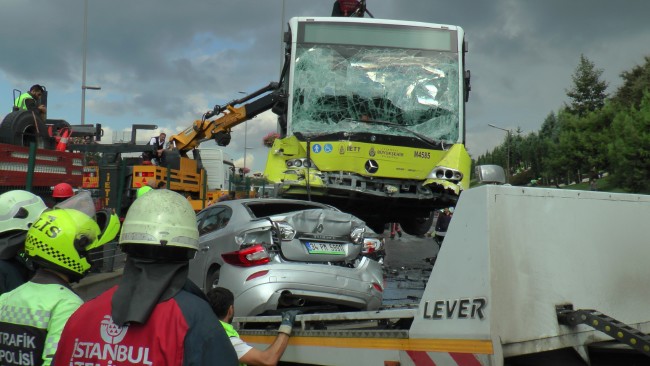 Metrobüs dehşetinden ilk kareler 30
