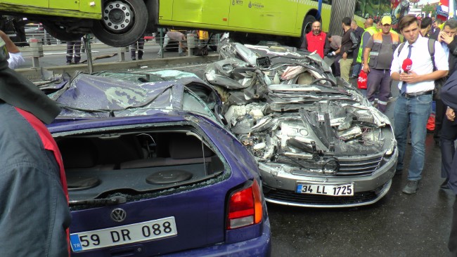 Metrobüs dehşetinden ilk kareler 33