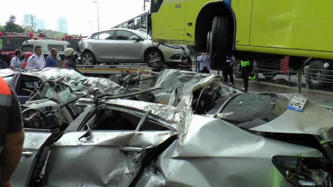 Metrobüs dehşetinden ilk kareler 34