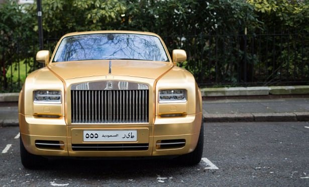 Lükste sınır tanımayan Suudilerin altın kaplamalı araçları 6