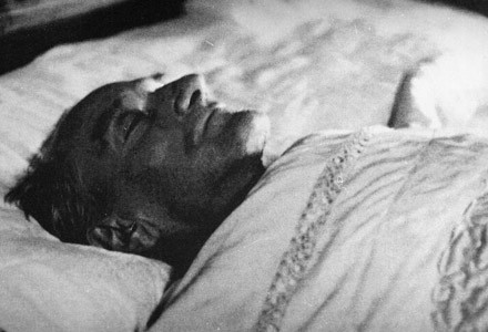 Kimi karanlık ışık gördü kimi "Allah" dedi 10